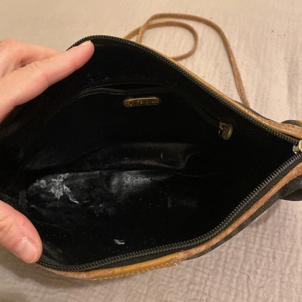 FENDI VINTAGE MADE IN ITALY BAG . - Picture 6 of 15